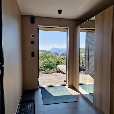 Classy Lofoten Villa Kleppstad